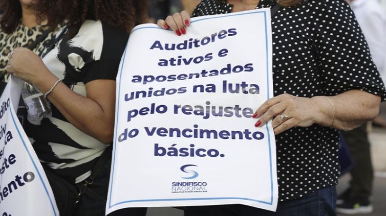 Leia mais sobre o artigo Greve: Auditores-Fiscais farão ato público em frente ao Ministério da Fazenda na próxima quarta-feira (4) 